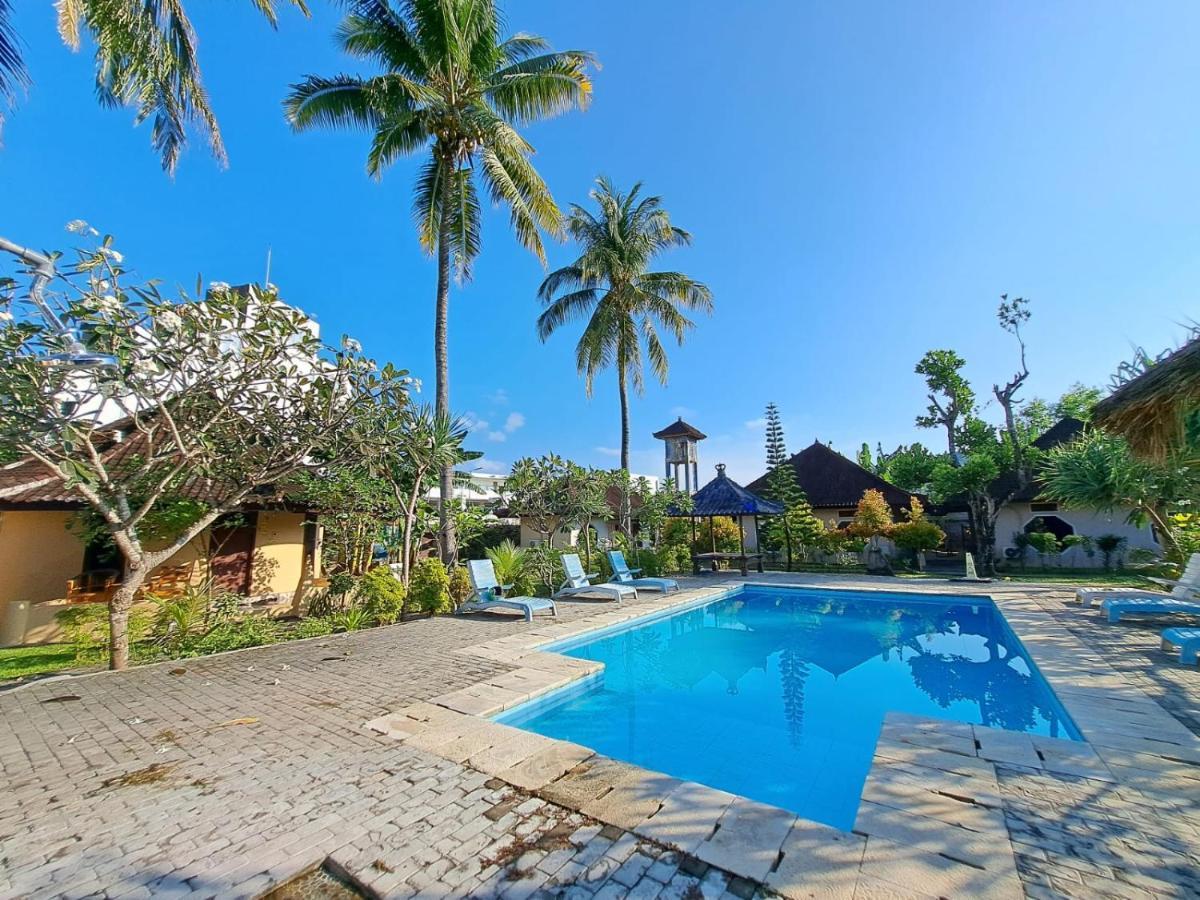 Surfers Beachfront Lombok Hotel Kuta  Екстериор снимка